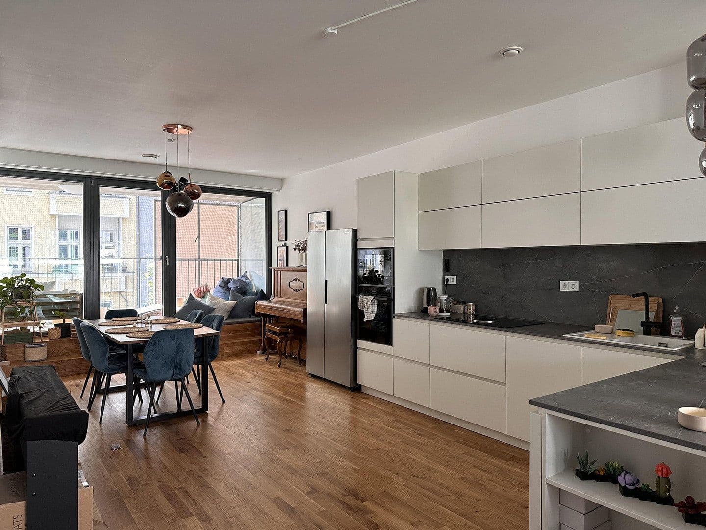 Pronájem bytu 3+1 104 m², Pettenkoferstr 13, Berlin, Berlín Pronájem bytu 3+1 104 m², Pettenkoferstr 13, Berlin, Berlín