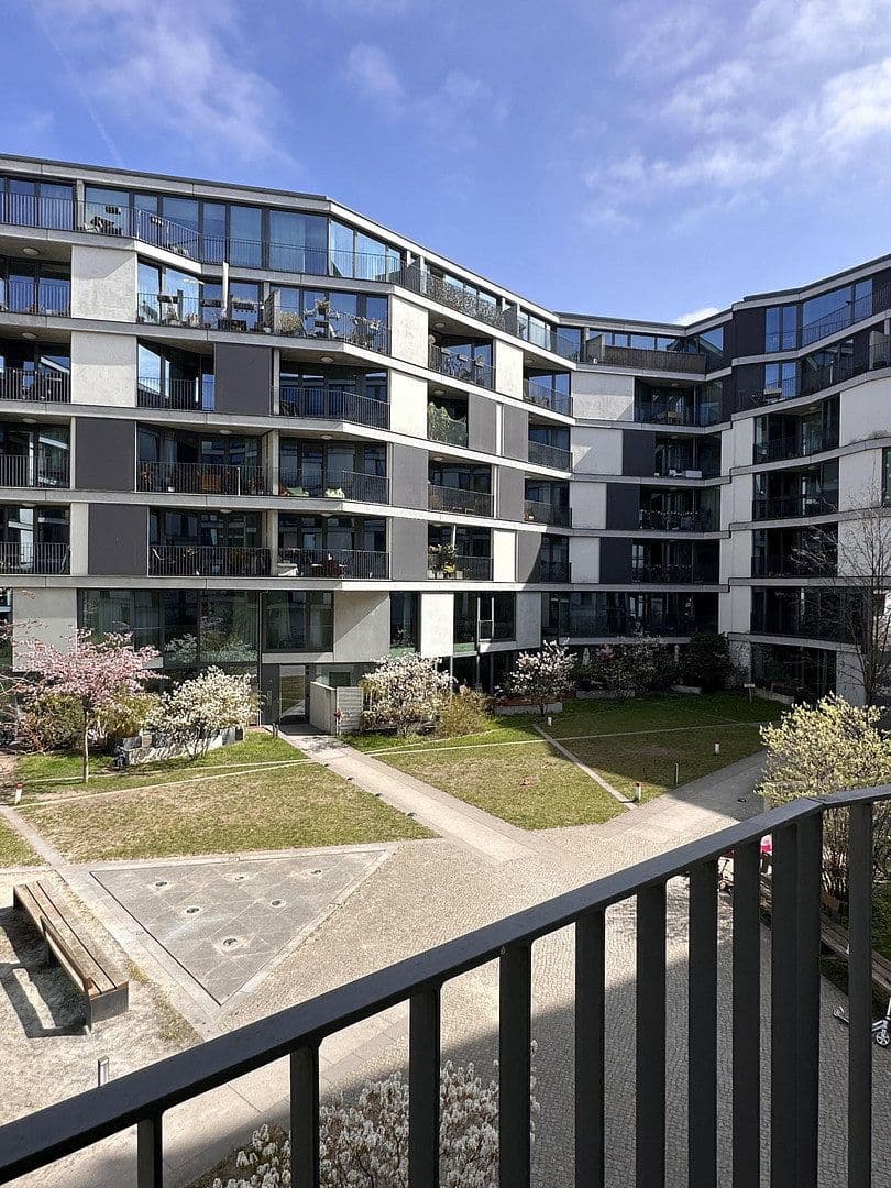 Pronájem bytu 3+1 104 m², Pettenkoferstr 13, Berlin, Berlín Pronájem bytu 3+1 104 m², Pettenkoferstr 13, Berlin, Berlín