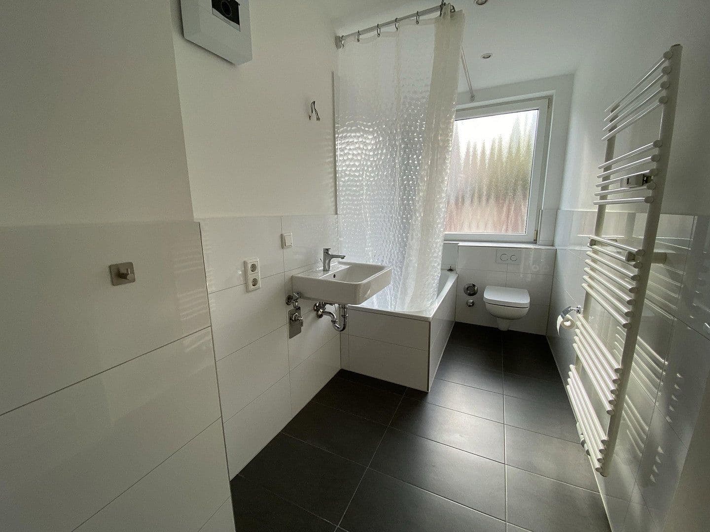Pronájem bytu 1+1 47 m², Wuppertal, Severní Porýní-Vestfálsko Pronájem bytu 1+1 47 m², Wuppertal, Severní Porýní-Vestfálsko