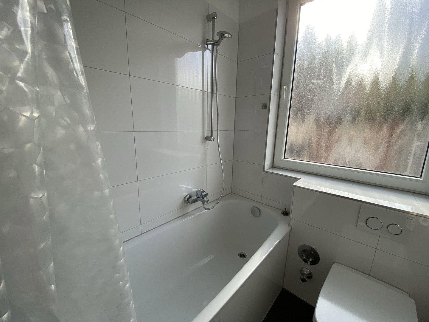 Pronájem bytu 1+1 47 m², Wuppertal, Severní Porýní-Vestfálsko Pronájem bytu 1+1 47 m², Wuppertal, Severní Porýní-Vestfálsko