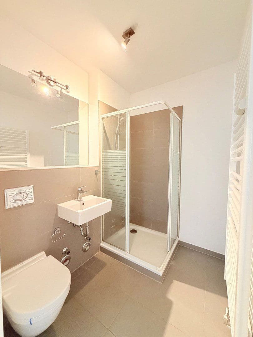 Prodej bytu 3+1 98 m², Steglitzer Damm 24, Berlin, Berlín Prodej bytu 3+1 98 m², Steglitzer Damm 24, Berlin, Berlín