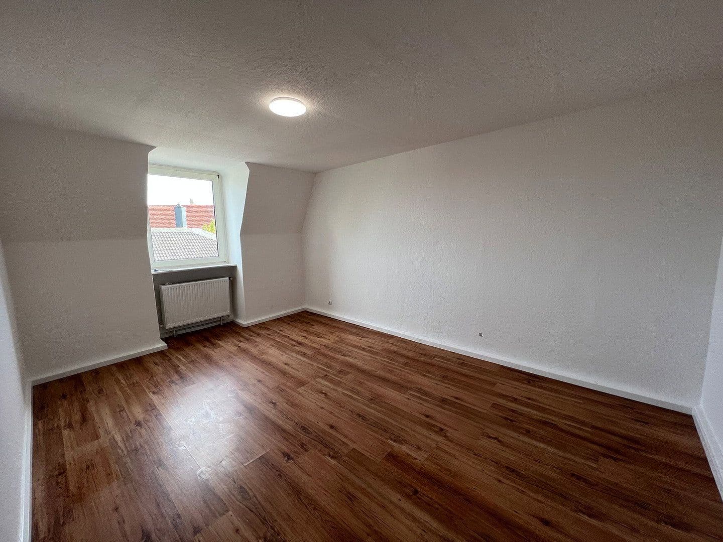 Pronájem bytu 2+kk 63 m², Hüttenstr. 7, Hattingen, Severní Porýní-Vestfálsko Pronájem bytu 2+kk 63 m², Hüttenstr. 7, Hattingen, Severní Porýní-Vestfálsko
