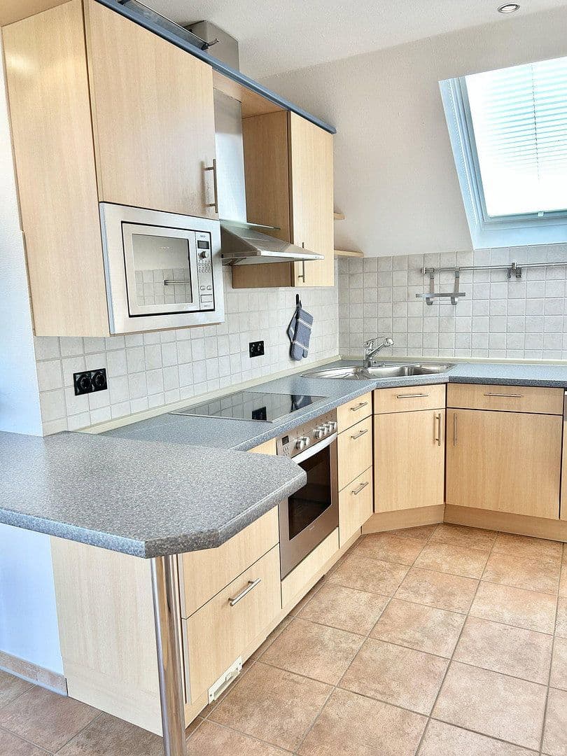 Pronájem bytu 3+1 95 m², Oldenburg, Dolní Sasko Pronájem bytu 3+1 95 m², Oldenburg, Dolní Sasko