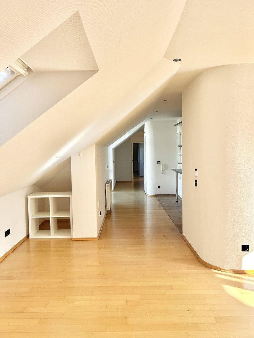 Pronájem bytu 3+1 95 m², Oldenburg, Dolní Sasko Pronájem bytu 3+1 95 m², Oldenburg, Dolní Sasko