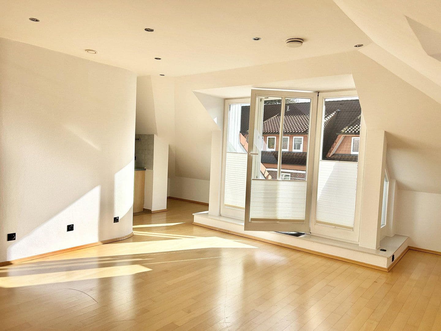 Pronájem bytu 3+1 95 m², Oldenburg, Dolní Sasko Pronájem bytu 3+1 95 m², Oldenburg, Dolní Sasko