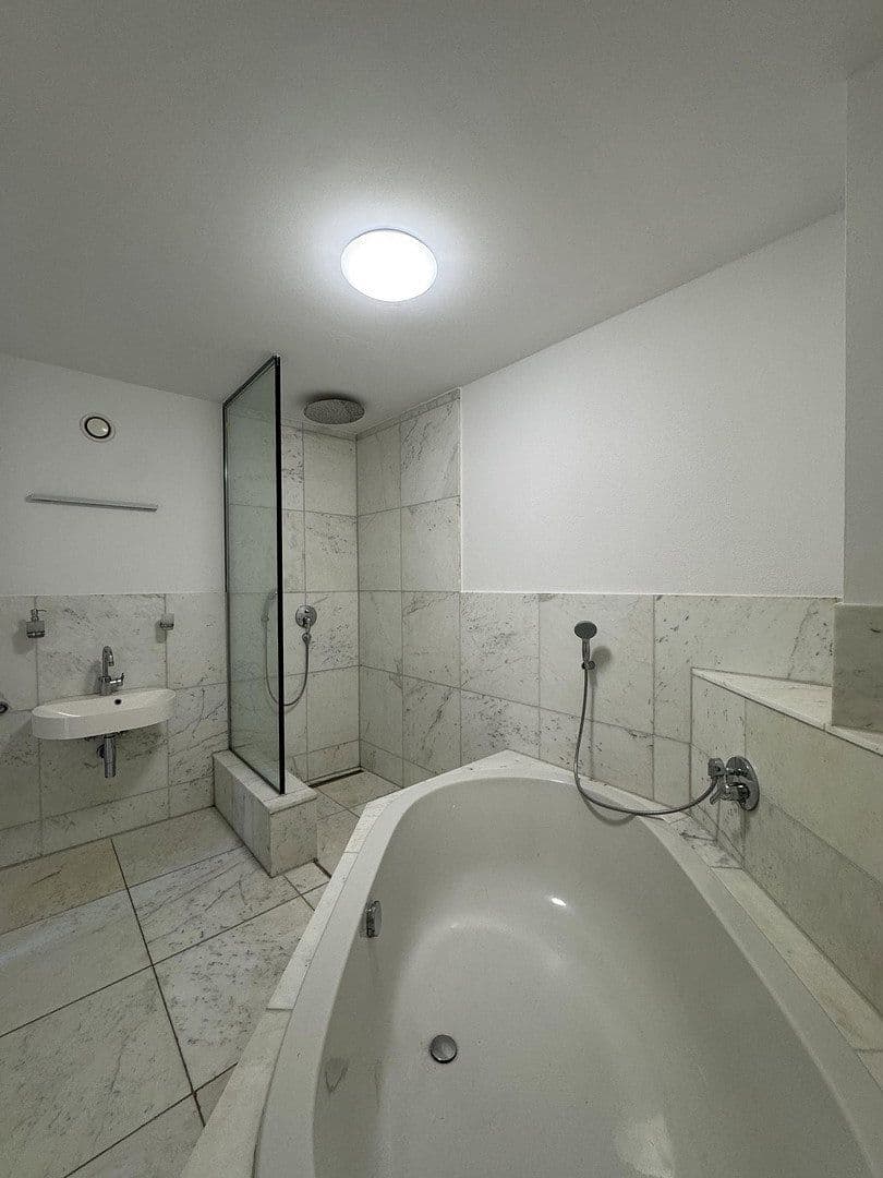 Prodej bytu 383 m², Münchener Straße 113, Ingolstadt, Bavorsko Prodej bytu 383 m², Münchener Straße 113, Ingolstadt, Bavorsko