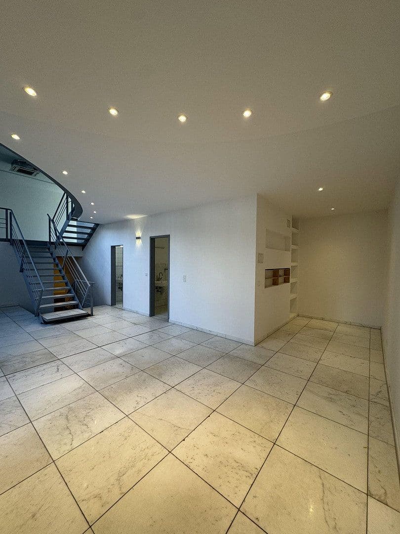 Prodej bytu 383 m², Münchener Straße 113, Ingolstadt, Bavorsko Prodej bytu 383 m², Münchener Straße 113, Ingolstadt, Bavorsko
