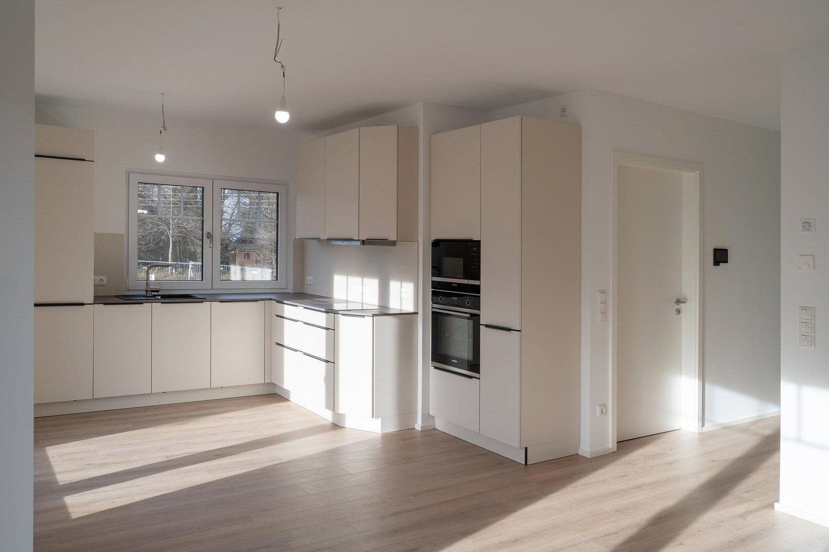 Pronájem bytu 2+kk 66 m², Brunnenweg 1a, Kamenec, Sasko Pronájem bytu 2+kk 66 m², Brunnenweg 1a, Kamenec, Sasko