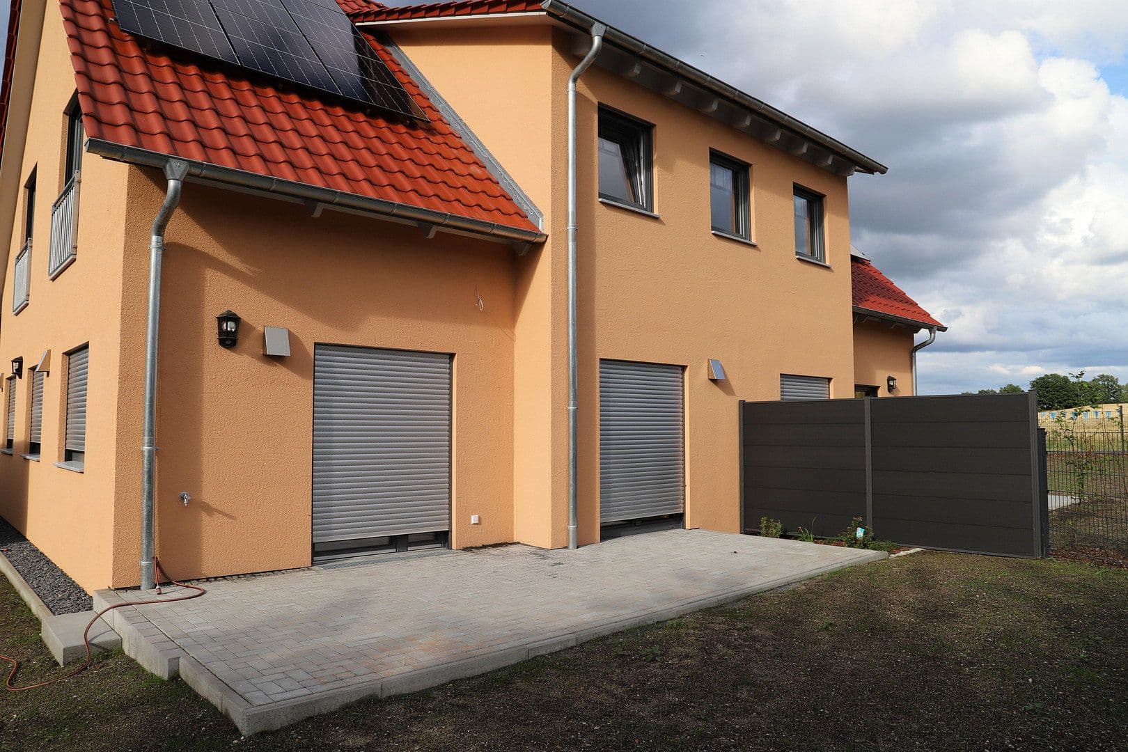 Pronájem bytu 2+kk 66 m², Brunnenweg 1a, Kamenec, Sasko Pronájem bytu 2+kk 66 m², Brunnenweg 1a, Kamenec, Sasko