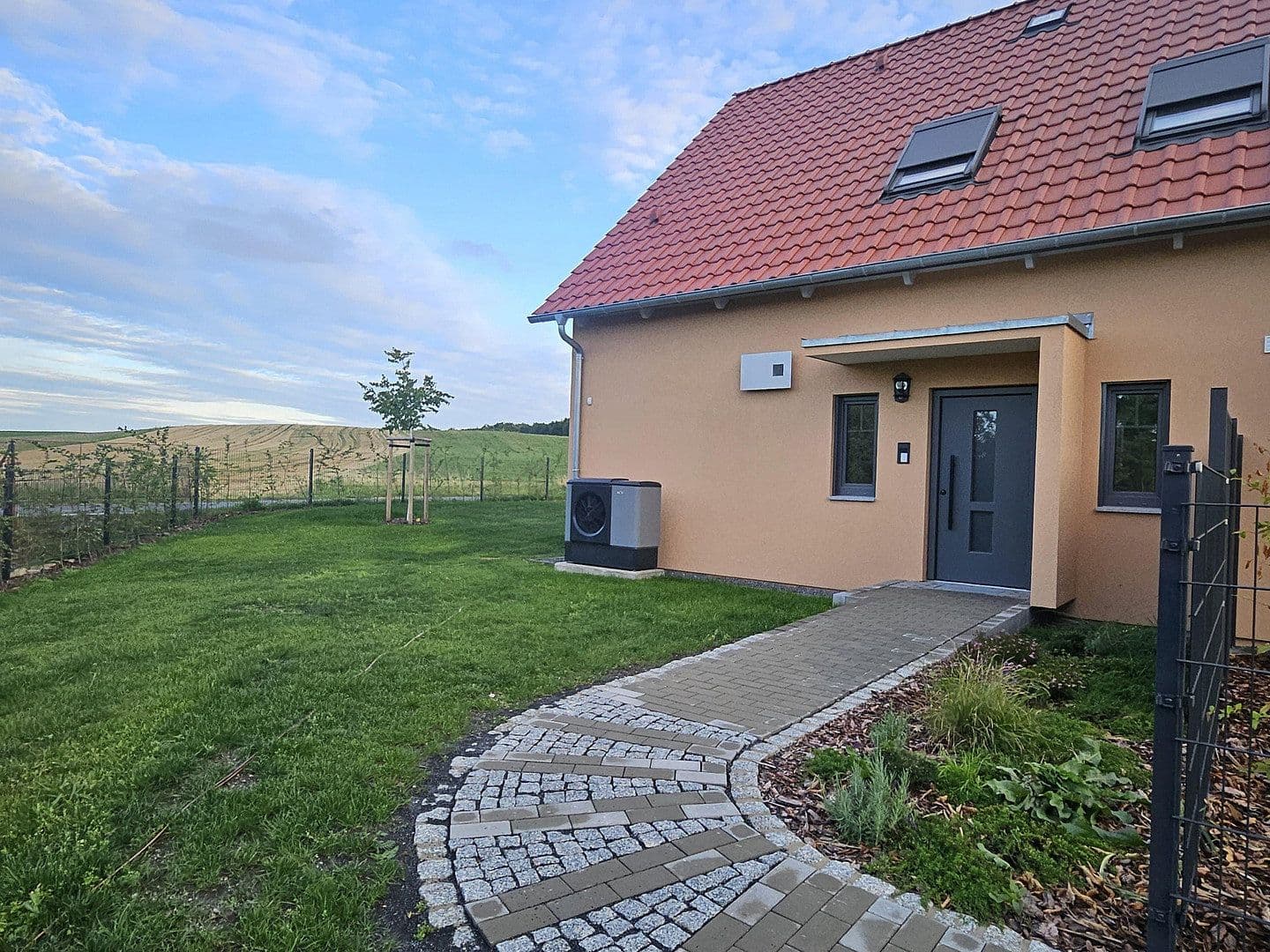 Pronájem bytu 2+kk 66 m², Brunnenweg 1a, Kamenec, Sasko Pronájem bytu 2+kk 66 m², Brunnenweg 1a, Kamenec, Sasko