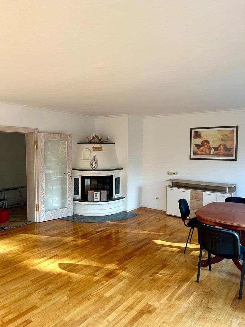 Pronájem bytu 4+kk 155 m², Gartenstraße 15, Bad Segeberg, Šlesvicko-Holštýnsko Pronájem bytu 4+kk 155 m², Gartenstraße 15, Bad Segeberg, Šlesvicko-Holštýnsko
