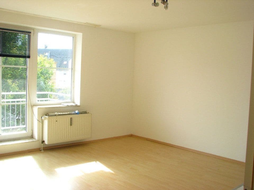 Pronájem bytu 2+1 55 m², Luisenstrasse 34, Siegburg, Severní Porýní-Vestfálsko Pronájem bytu 2+1 55 m², Luisenstrasse 34, Siegburg, Severní Porýní-Vestfálsko