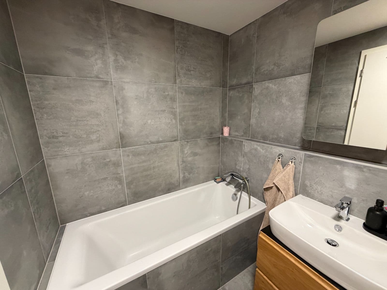 Pronájem bytu 2+kk 56 m², Mezi vodami, Praha, Praha Pronájem bytu 2+kk 56 m², Mezi vodami, Praha, Praha