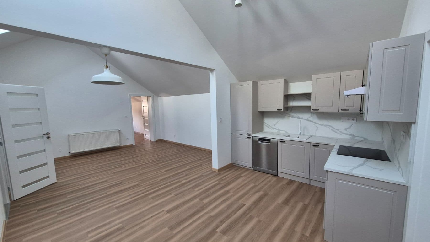 Pronájem bytu 4+kk 155 m², Jednostranná, Praha, Praha Pronájem bytu 4+kk 155 m², Jednostranná, Praha, Praha