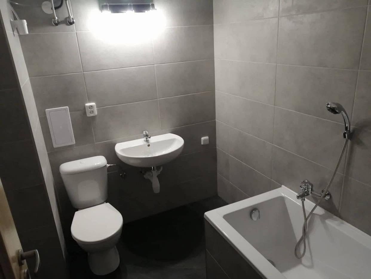Pronájem bytu 2+kk 38 m², Buzulucká, Komárov, Středočeský kraj Pronájem bytu 2+kk 38 m², Buzulucká, Komárov, Středočeský kraj
