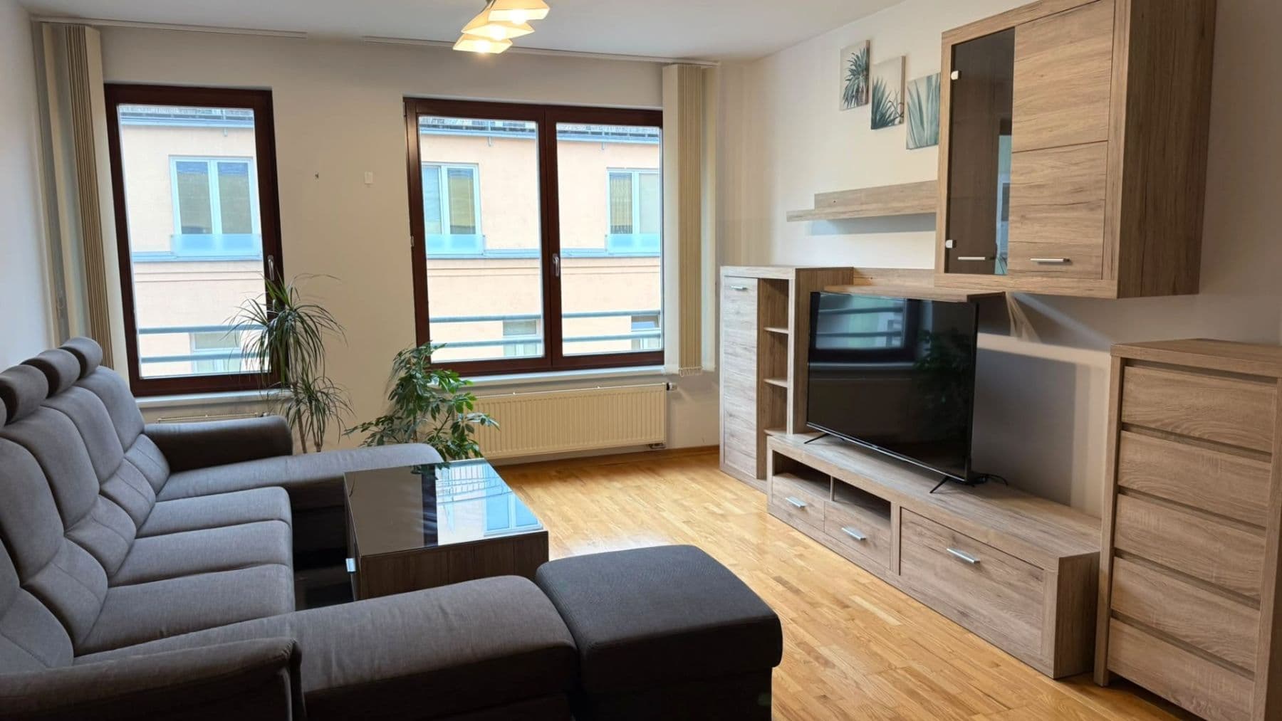 Pronájem bytu 3+kk 75 m², Lovčenská, Praha, Praha Pronájem bytu 3+kk 75 m², Lovčenská, Praha, Praha