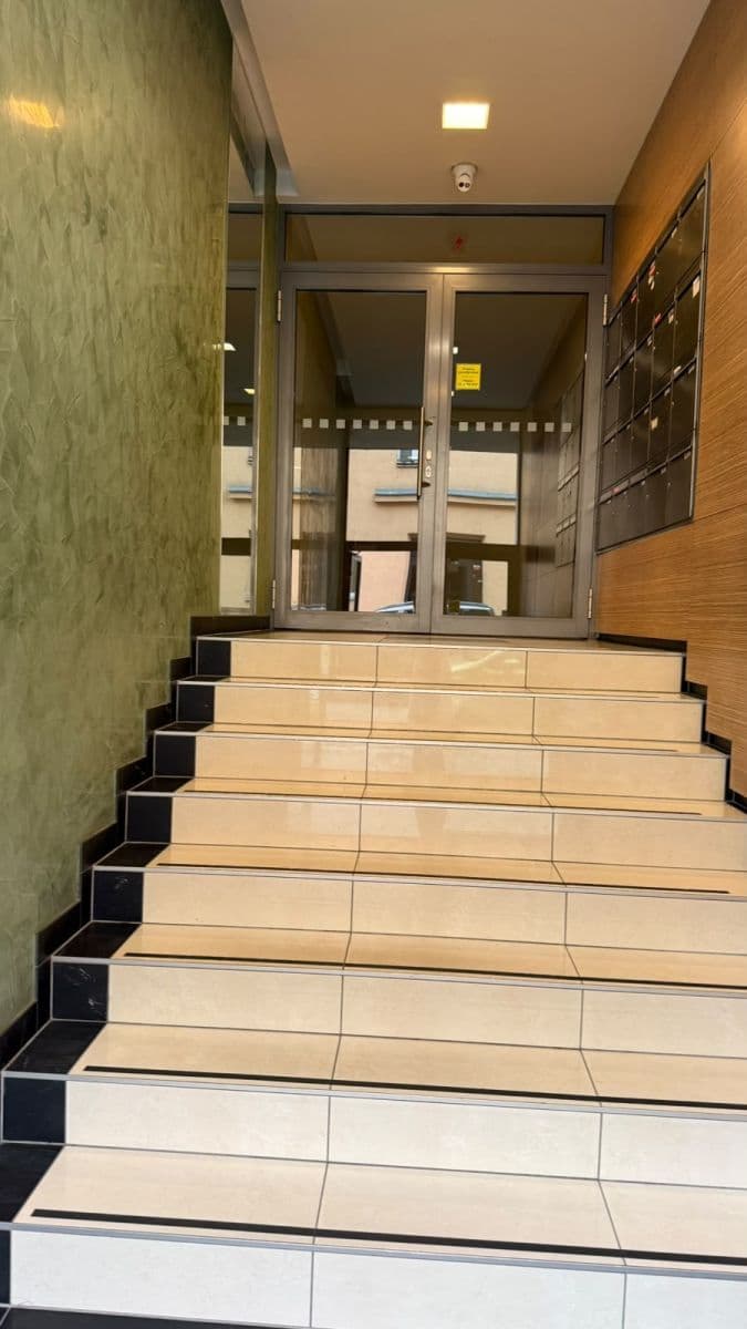 Pronájem bytu 3+kk 75 m², Lovčenská, Praha, Praha Pronájem bytu 3+kk 75 m², Lovčenská, Praha, Praha