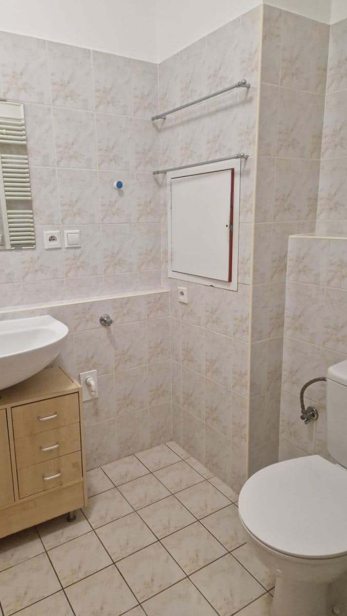 Prodej bytu 2+kk 46 m², Pelušková, Praha, Praha Prodej bytu 2+kk 46 m², Pelušková, Praha, Praha