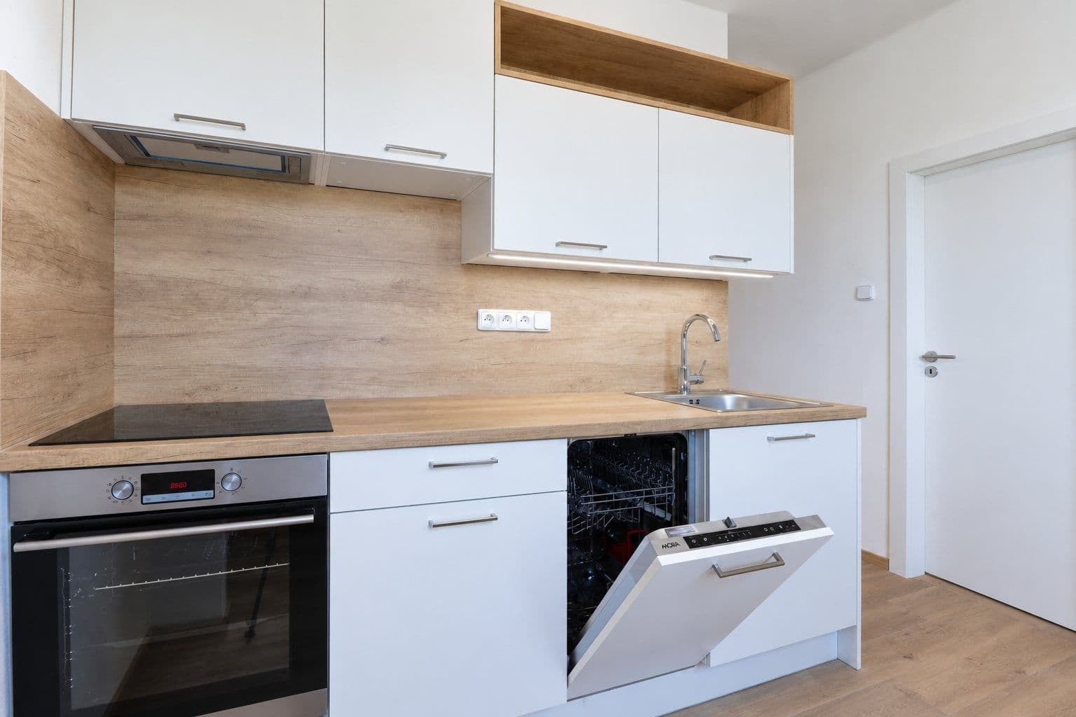 Pronájem bytu 2+1 49 m², Blatenská, Plzeň, Plzeňský kraj Pronájem bytu 2+1 49 m², Blatenská, Plzeň, Plzeňský kraj