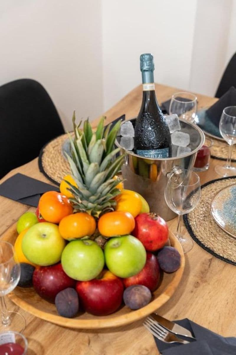 Pronájem bytu 3+1 94 m², Žitná, Praha, Praha Pronájem bytu 3+1 94 m², Žitná, Praha, Praha