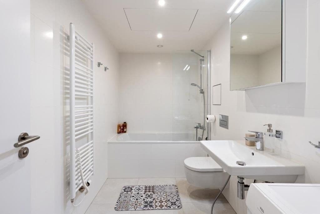 Pronájem bytu 2+1 89 m², Albrightové, Praha, Praha Pronájem bytu 2+1 89 m², Albrightové, Praha, Praha