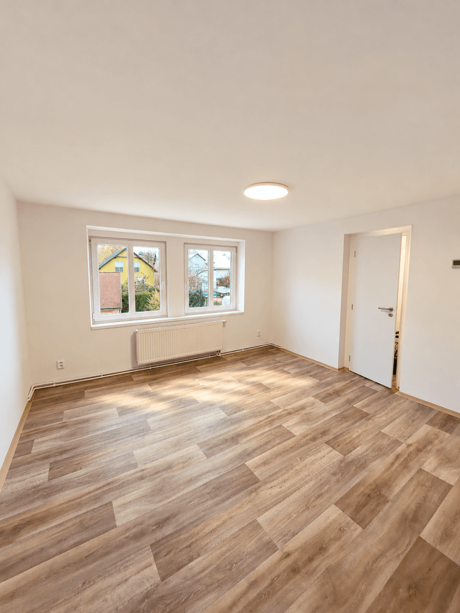 Pronájem bytu 1+1 55 m², Hodkovická, Liberec, Liberecký kraj Pronájem bytu 1+1 55 m², Hodkovická, Liberec, Liberecký kraj