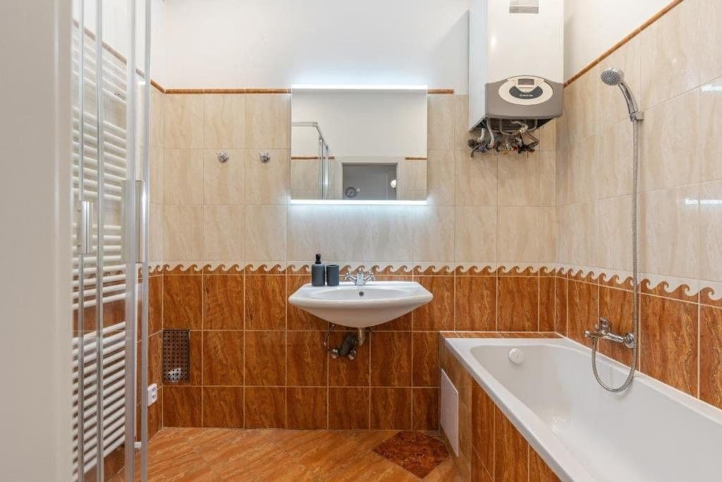 Pronájem bytu 3+1 143 m², Krakovská, Praha, Praha Pronájem bytu 3+1 143 m², Krakovská, Praha, Praha