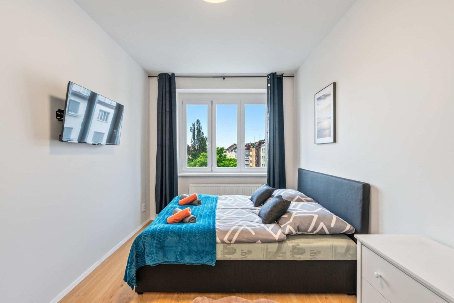 Pronájem bytu 3+1 102 m², Ortenovo náměstí, Praha, Praha Pronájem bytu 3+1 102 m², Ortenovo náměstí, Praha, Praha