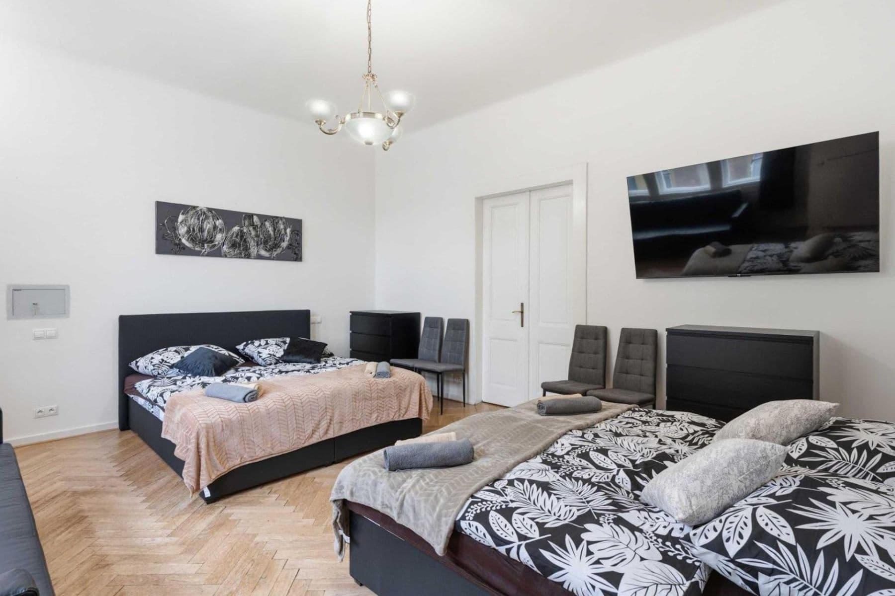 Pronájem bytu 3+1 142 m², Matoušova, Praha, Praha Pronájem bytu 3+1 142 m², Matoušova, Praha, Praha