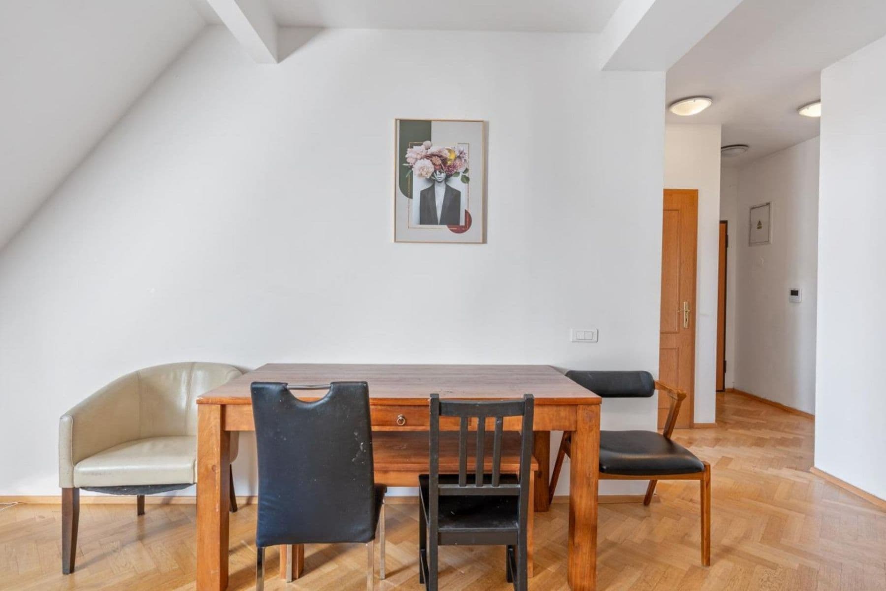 Pronájem bytu 3+1 129 m², Matoušova, Praha, Praha Pronájem bytu 3+1 129 m², Matoušova, Praha, Praha