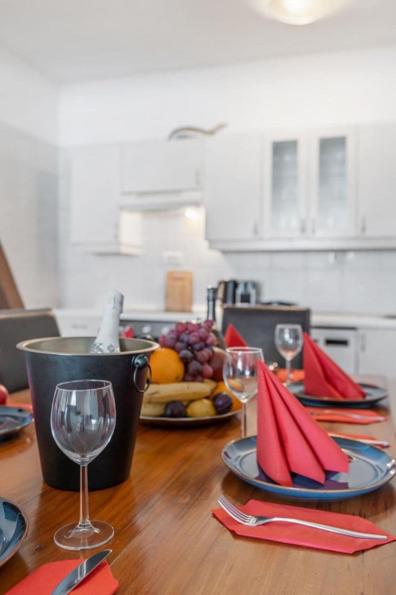 Pronájem bytu 3+1 129 m², Matoušova, Praha, Praha Pronájem bytu 3+1 129 m², Matoušova, Praha, Praha