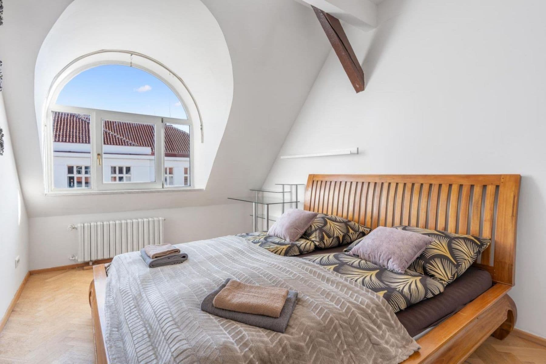 Pronájem bytu 3+1 129 m², Matoušova, Praha, Praha Pronájem bytu 3+1 129 m², Matoušova, Praha, Praha