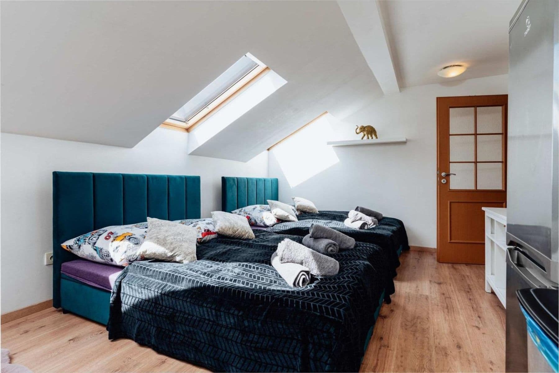 Pronájem bytu 3+1 134 m², Wenzigova, Praha, Praha Pronájem bytu 3+1 134 m², Wenzigova, Praha, Praha
