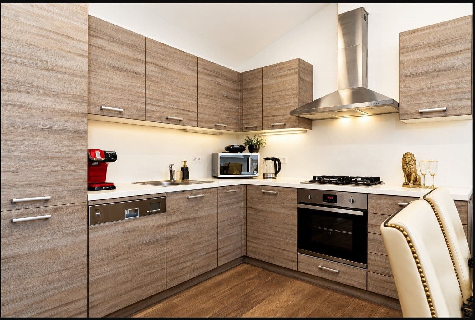 Pronájem bytu 4+1 132 m², Vratislavova, Praha, Praha Pronájem bytu 4+1 132 m², Vratislavova, Praha, Praha