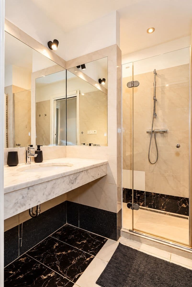Pronájem bytu 4+1 110 m², Vratislavova, Praha, Praha Pronájem bytu 4+1 110 m², Vratislavova, Praha, Praha