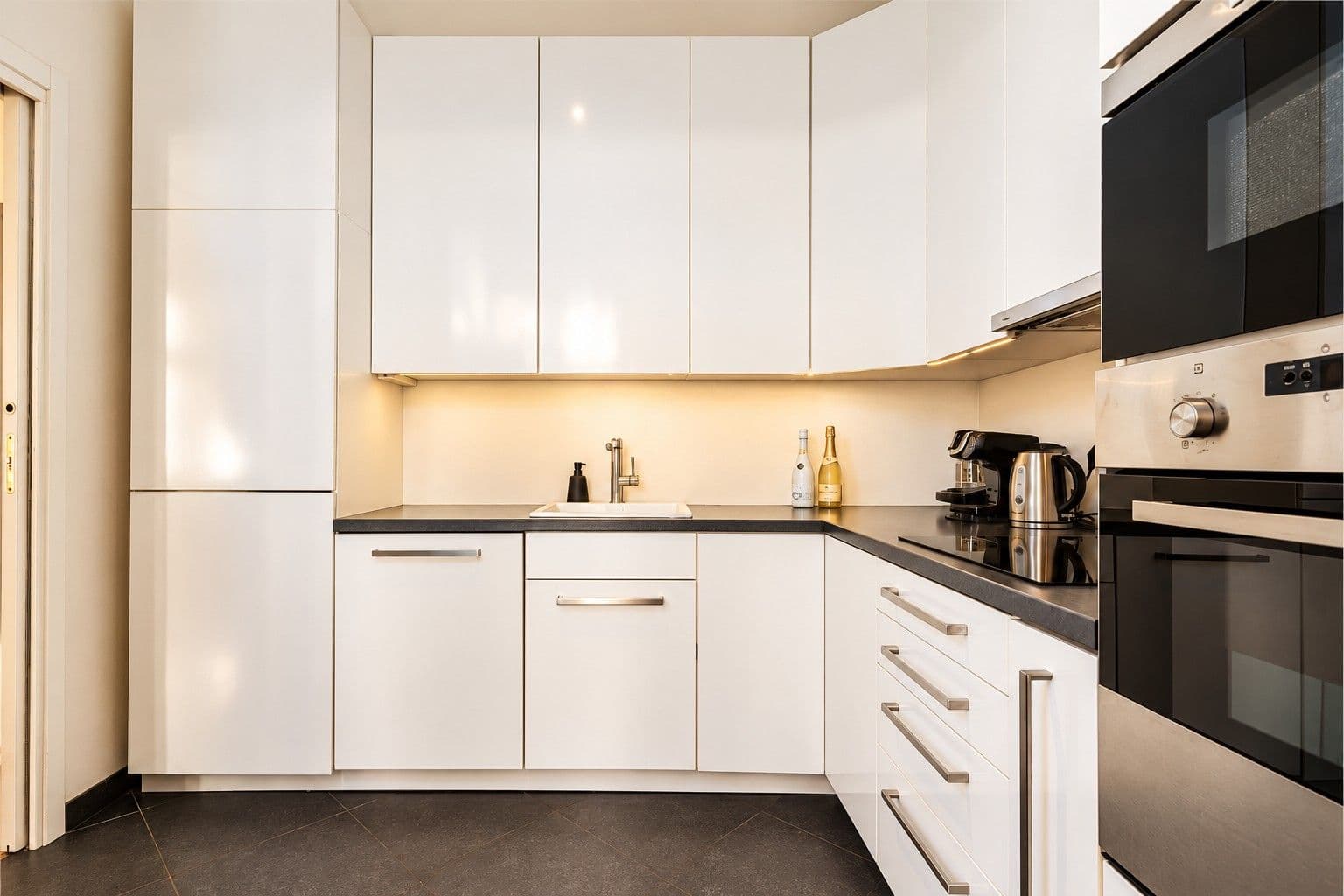 Pronájem bytu 4+1 110 m², Vratislavova, Praha, Praha Pronájem bytu 4+1 110 m², Vratislavova, Praha, Praha