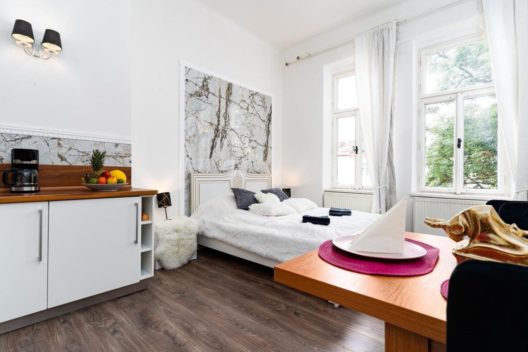 Pronájem bytu 4+1 138 m², Ječná, Praha, Praha Pronájem bytu 4+1 138 m², Ječná, Praha, Praha