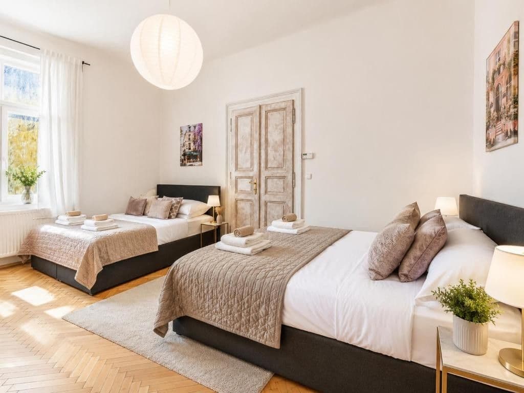 Pronájem bytu 2+1 84 m², Milady Horákové, Praha, Praha Pronájem bytu 2+1 84 m², Milady Horákové, Praha, Praha