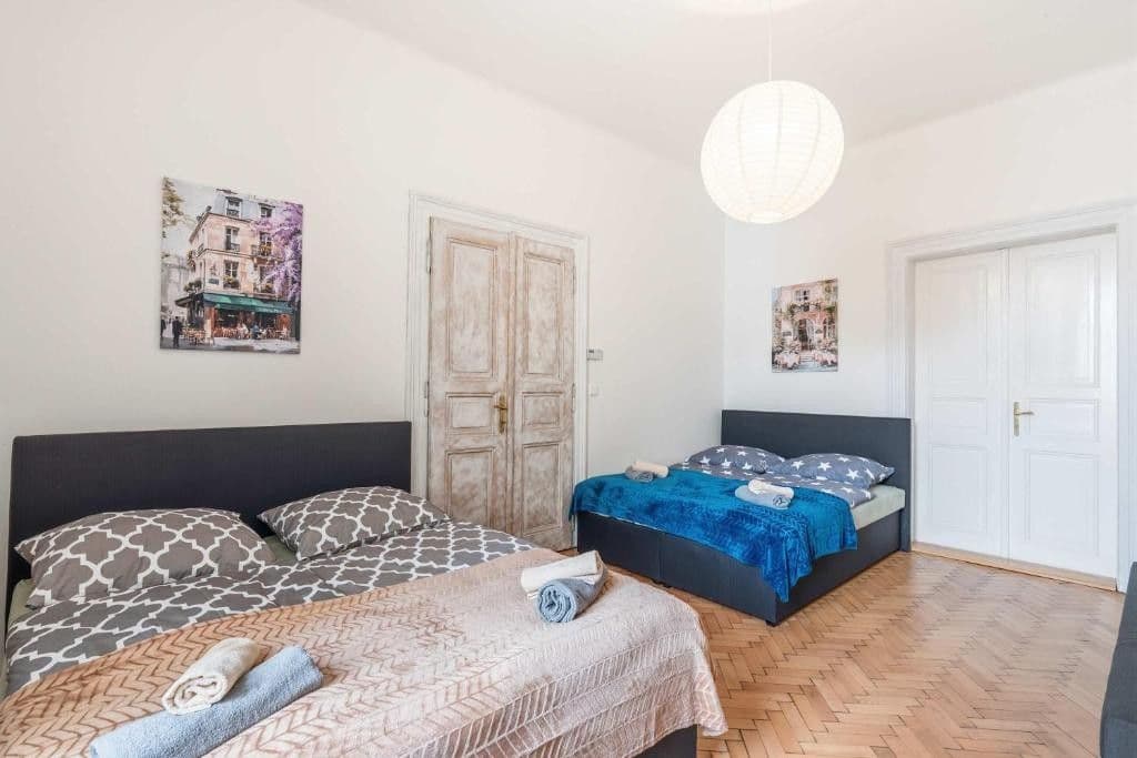 Pronájem bytu 2+1 84 m², Milady Horákové, Praha, Praha Pronájem bytu 2+1 84 m², Milady Horákové, Praha, Praha