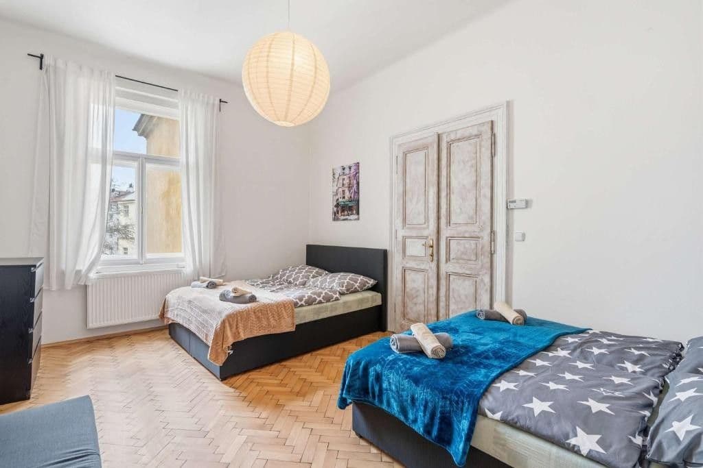 Pronájem bytu 2+1 84 m², Milady Horákové, Praha, Praha Pronájem bytu 2+1 84 m², Milady Horákové, Praha, Praha