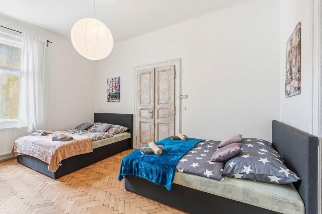 Pronájem bytu 2+1 84 m², Milady Horákové, Praha, Praha Pronájem bytu 2+1 84 m², Milady Horákové, Praha, Praha