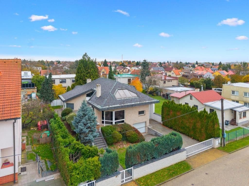 Pronájem domu 750 m², pozemek 700 m², Karla Tomáše, Praha, Praha Pronájem domu 750 m², pozemek 700 m², Karla Tomáše, Praha, Praha