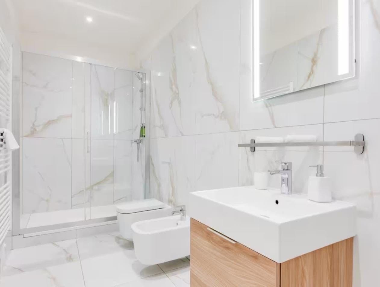 Pronájem bytu 4+kk 110 m², Štěpánská, Praha, Praha Pronájem bytu 4+kk 110 m², Štěpánská, Praha, Praha