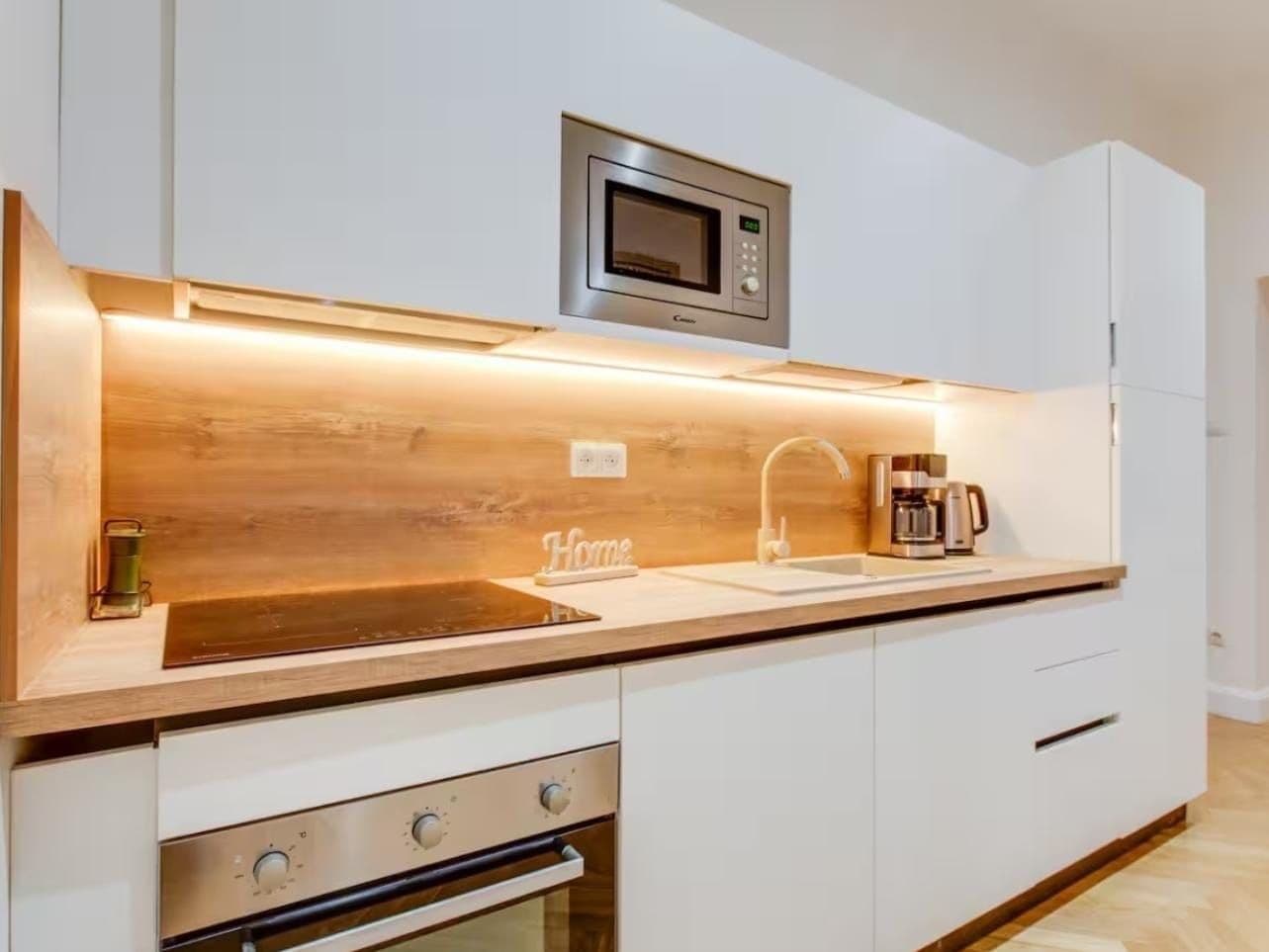 Pronájem bytu 4+kk 110 m², Štěpánská, Praha, Praha Pronájem bytu 4+kk 110 m², Štěpánská, Praha, Praha