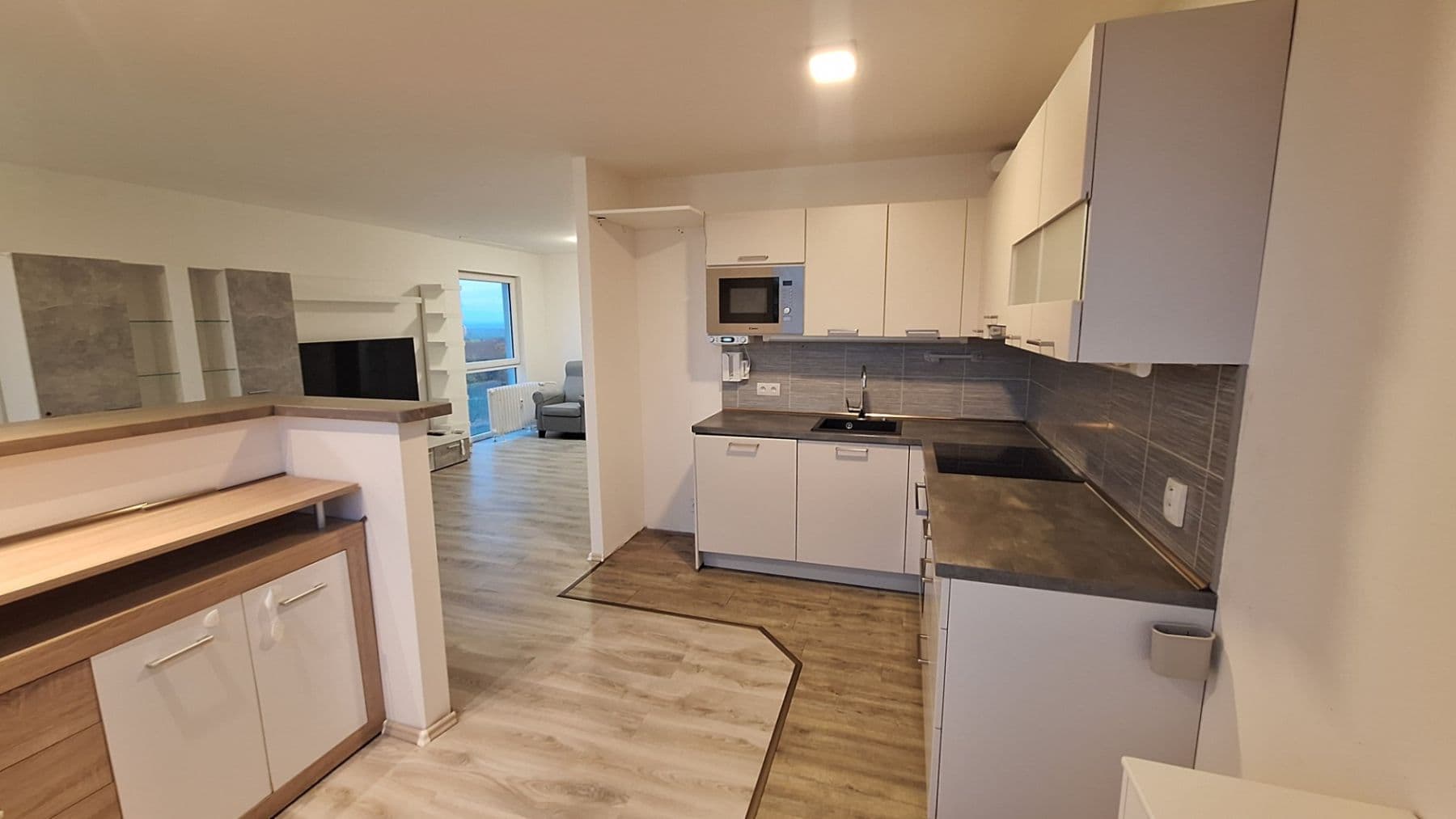 Pronájem bytu 3+kk 70 m², Frýdlantská, Praha, Praha Pronájem bytu 3+kk 70 m², Frýdlantská, Praha, Praha