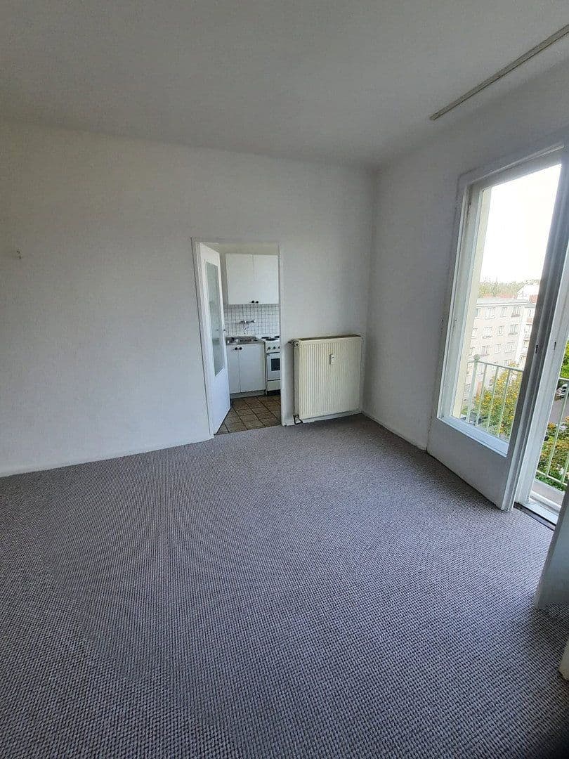 Prodej bytu 1+1 35 m², Zwinglistr. 27, Berlin, Berlín Prodej bytu 1+1 35 m², Zwinglistr. 27, Berlin, Berlín