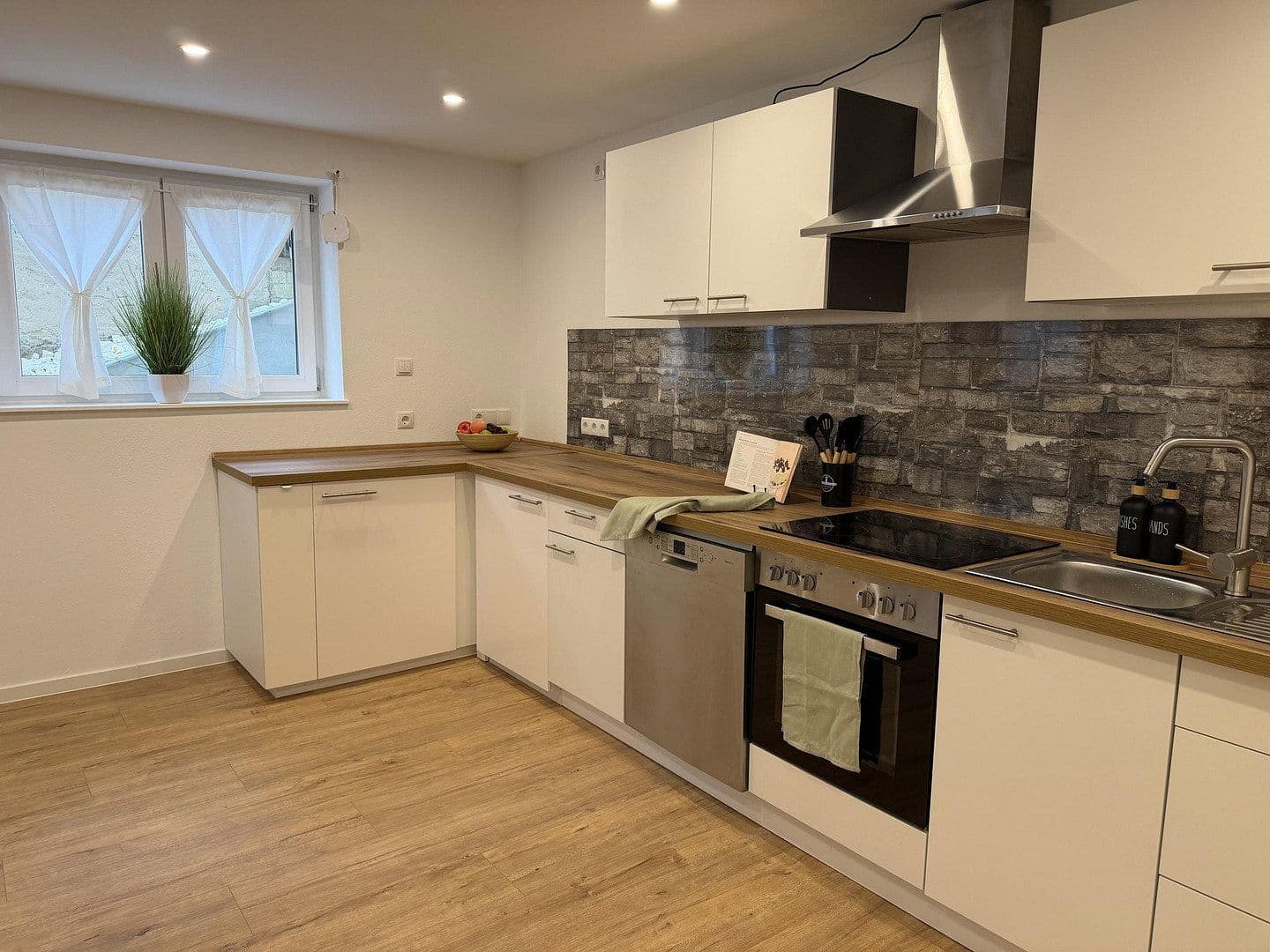 Prodej bytu 3+1 149 m², Kirchstraße 26, Heidenrod, Hessen Prodej bytu 3+1 149 m², Kirchstraße 26, Heidenrod, Hessen