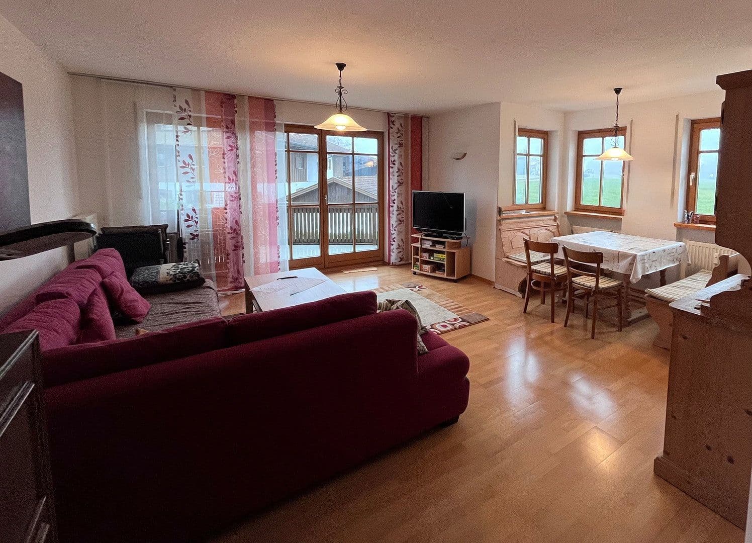 Prodej bytu 2+1 59 m², Seeon-Seebruck, Bavorsko Prodej bytu 2+1 59 m², Seeon-Seebruck, Bavorsko