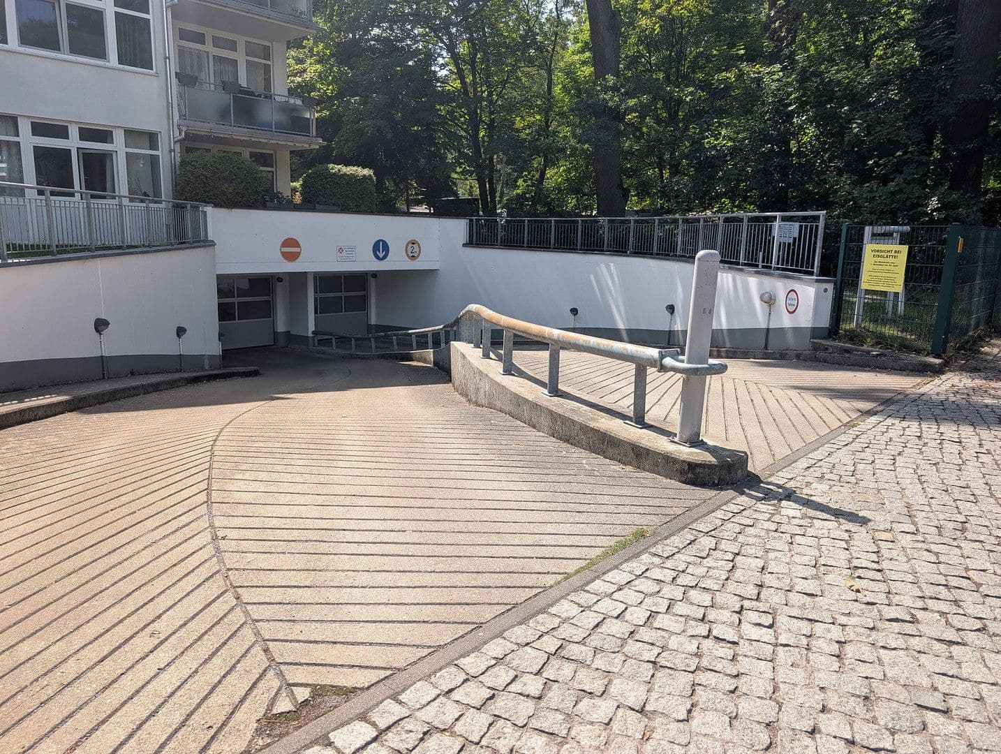 Prodej bytu 2+kk 61 m², Libboldallee 7, Berlin, Berlín Prodej bytu 2+kk 61 m², Libboldallee 7, Berlin, Berlín
