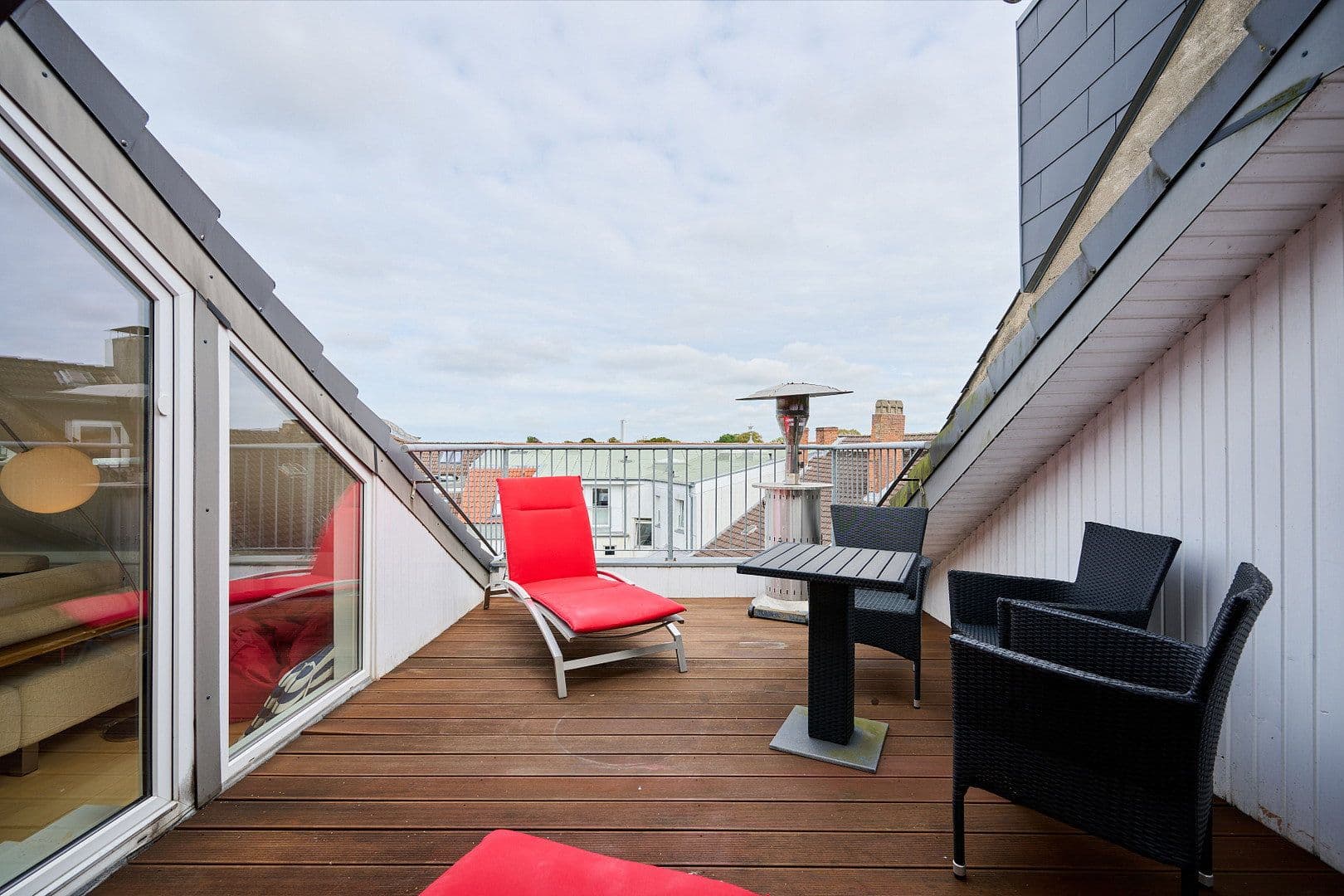 Prodej bytu 4+1 108 m², Eckernförder Straße 54, Kiel, Šlesvicko-Holštýnsko Prodej bytu 4+1 108 m², Eckernförder Straße 54, Kiel, Šlesvicko-Holštýnsko